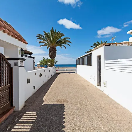 2br Terrace - 10 Min Walk To The Holiday home