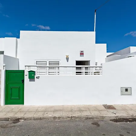 2br Terrace - 10 Min Walk To The Playa Honda (Lanzarote)