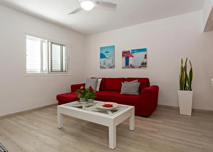 2br Terrace - 10 Min Walk To The Ferienhaus